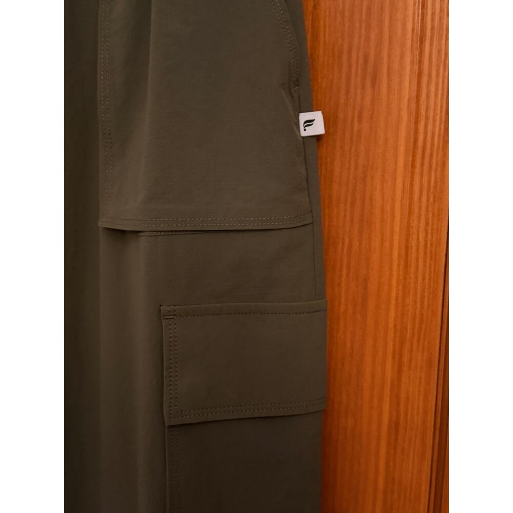 Fabletics Wide Leg Utility Pants in Olive Green Size XL - Picture 4 of 12